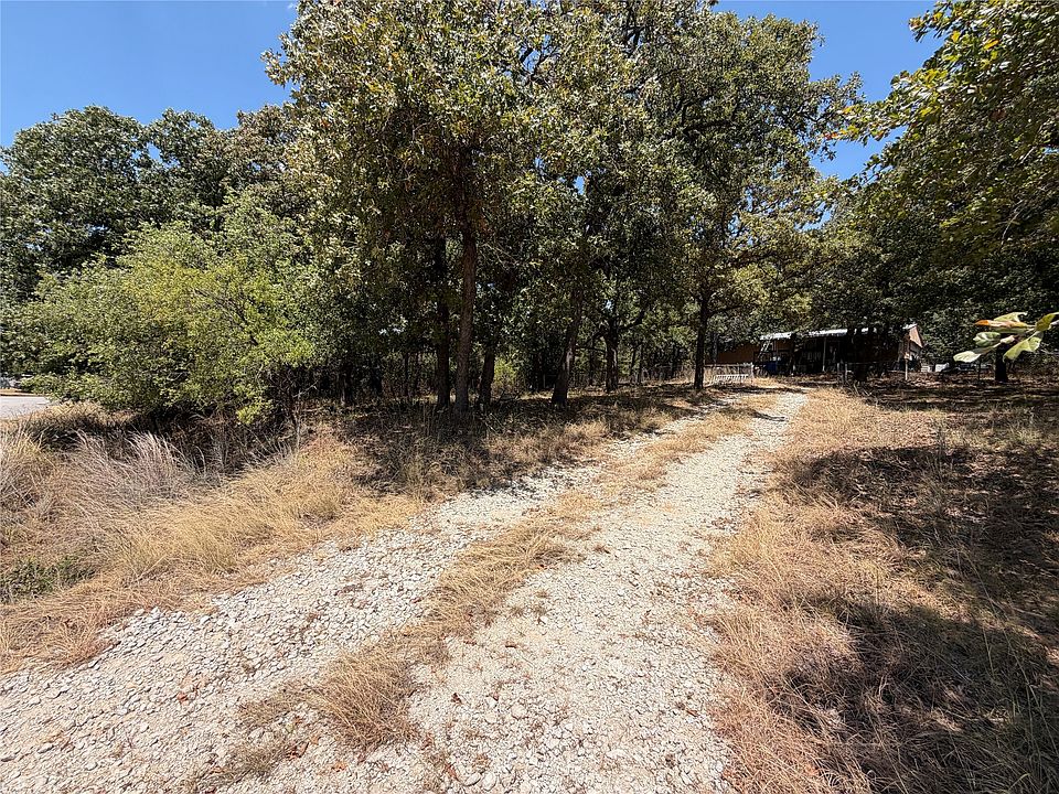 2nd image of 190 Fairway Dr
