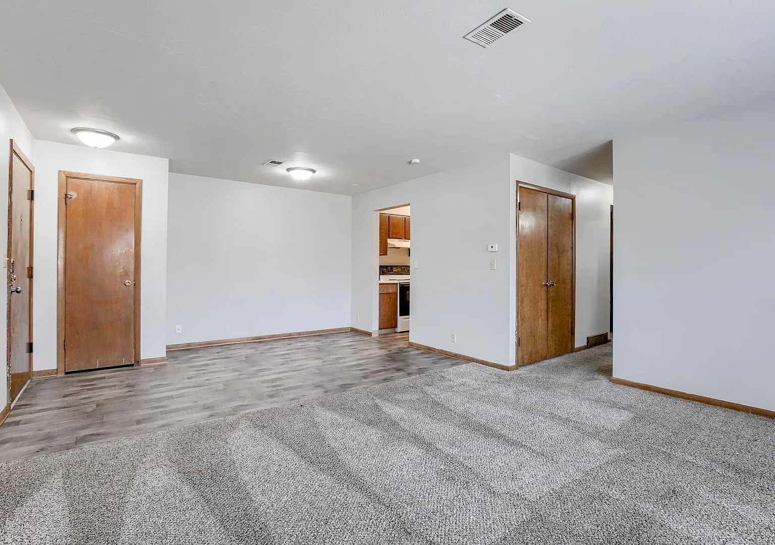 1730 B Street-12 Plex — Photo 4