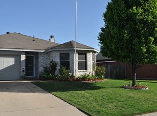 324 Shea Ln, Saginaw, TX 76179