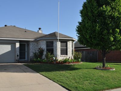 324 Shea Ln, Saginaw, TX, 76179