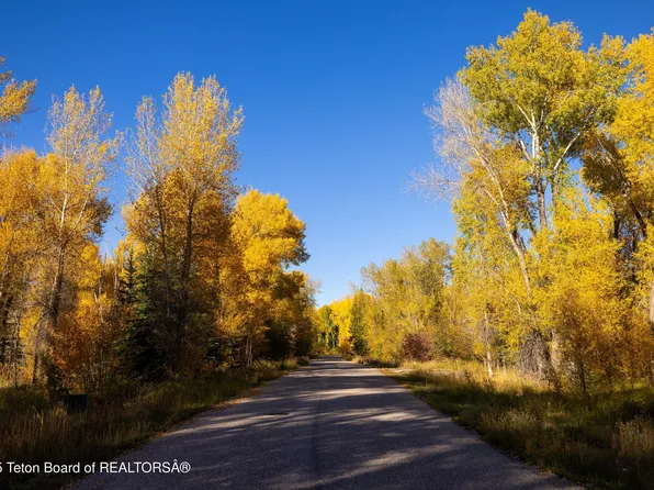 341 Quaking Aspen Dr, Driggs, ID 83422