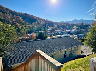 92 Drury Ln APT G, Sylva, NC 28779