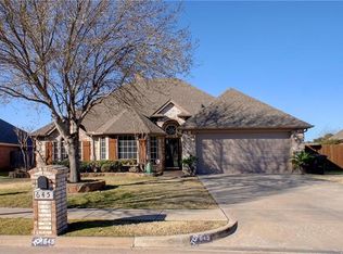645 Carriage Ln, Saginaw, TX 76179