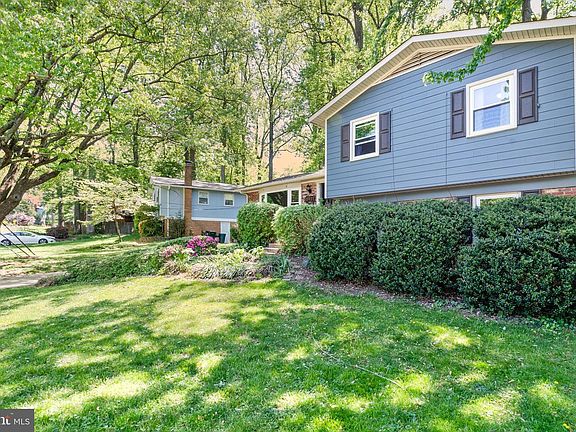 5th image of 10927 Decatur Dr