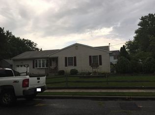 8 3rd St, Hazlet Township, NJ 07734