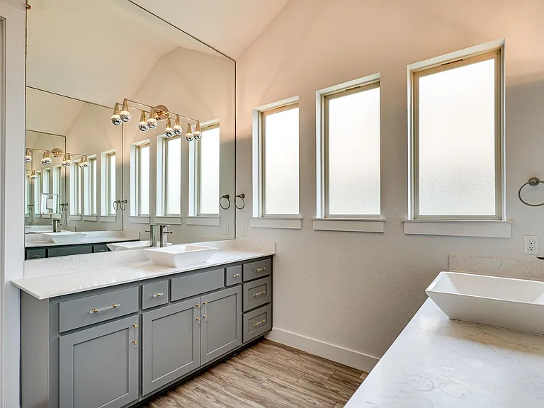 523 Baldovino Skyway — Photo 22