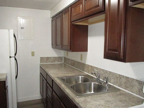 2nd image of 1004 Thurston St #4762410