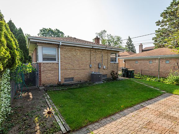 5th image of 7356 N Nora Ave
