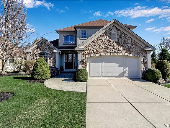2nd image of 58 Summer Hill Ln