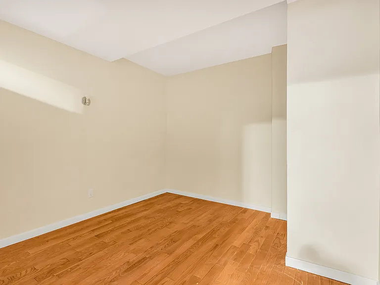 7 E 32nd St #5C — Photo 7