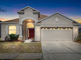 8806 Sandy Plains Dr, Riverview, FL 33578