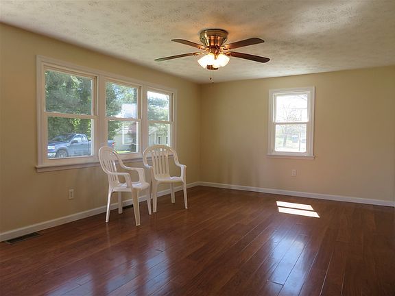 5th image of 11293 Piano Ln