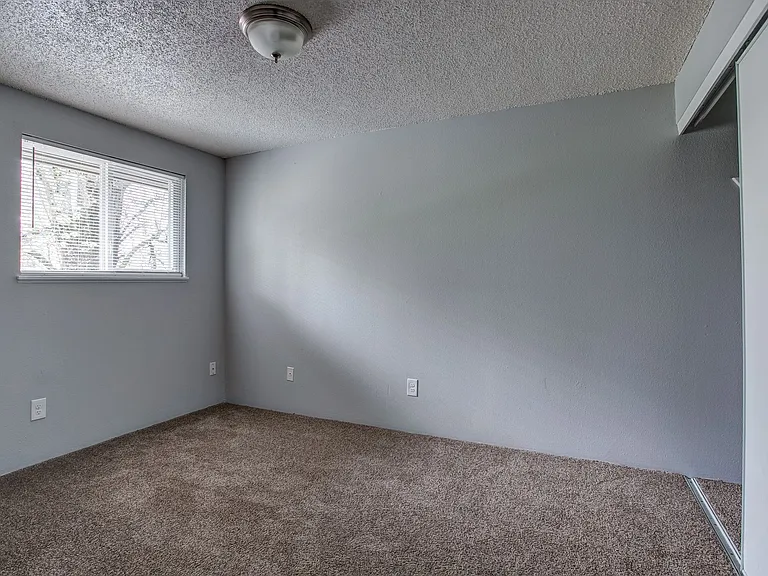 Shenandoah Gardens Apartments — Photo 7