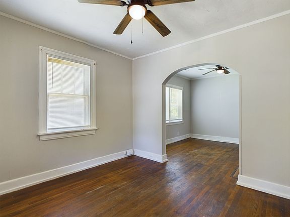 4th image of 2104 Harwood St