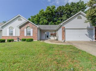 1733 Forest Trace Dr, O'Fallon, MO 63368