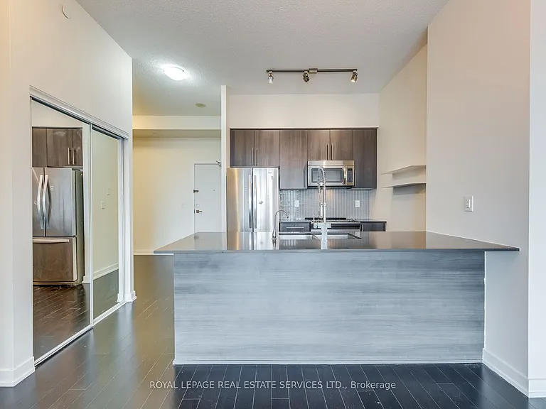 510 Curran Pl #610 — Photo 15