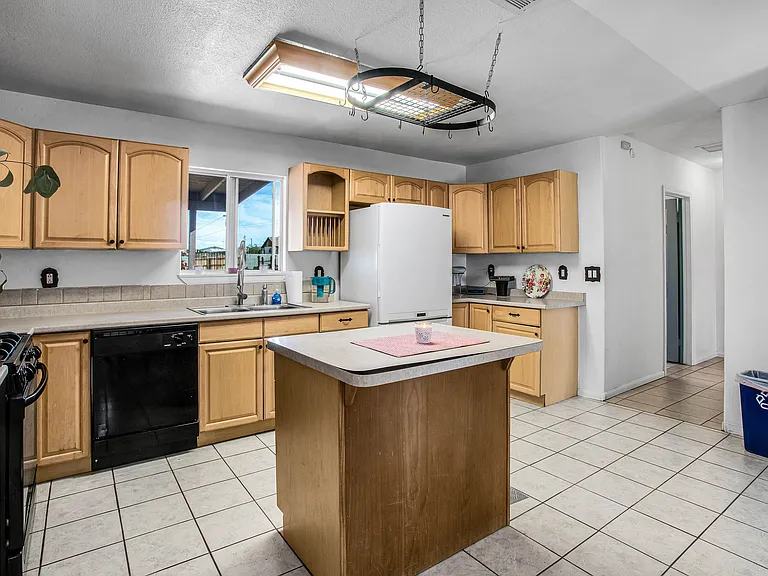 7565 Sherman Hoyt Ave — Photo 10