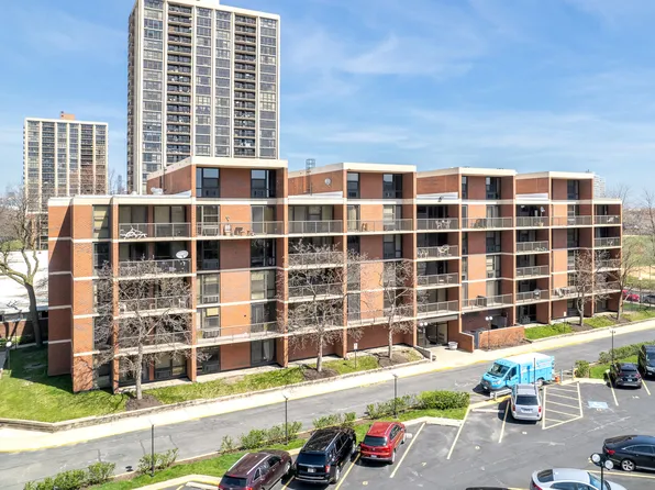 (undisclosed Address), Chicago, IL 60616