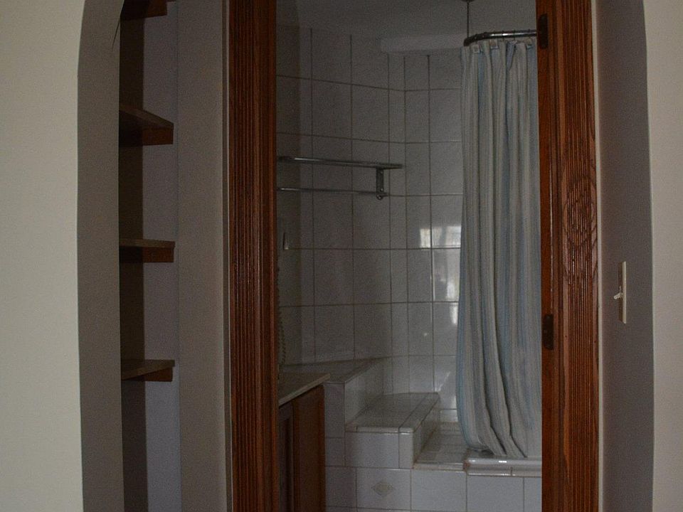 2nd image of 34 Aquidneck Ave #3