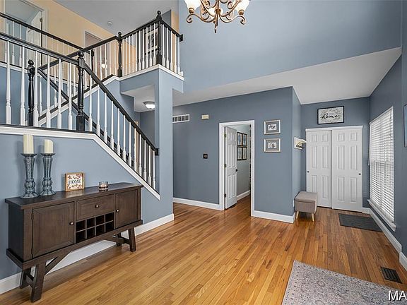 3rd image of 804 Brockwell Dr