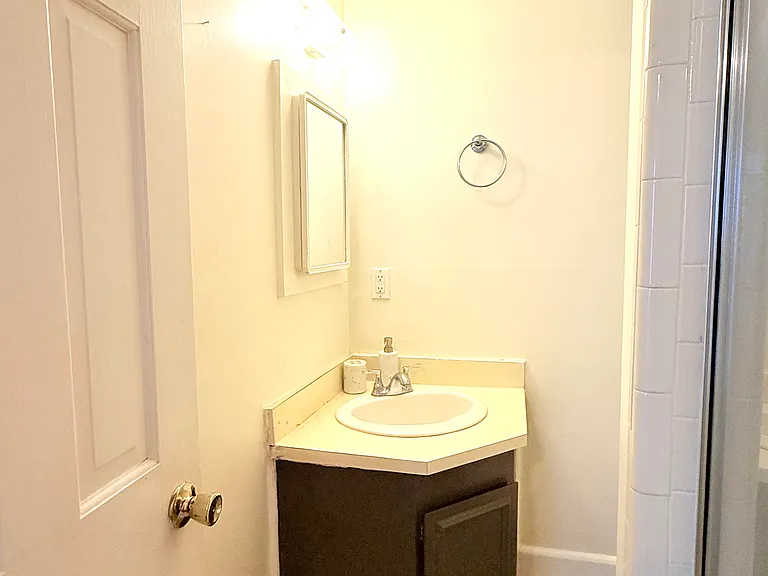 122 W Charlton Ln #F — Photo 17