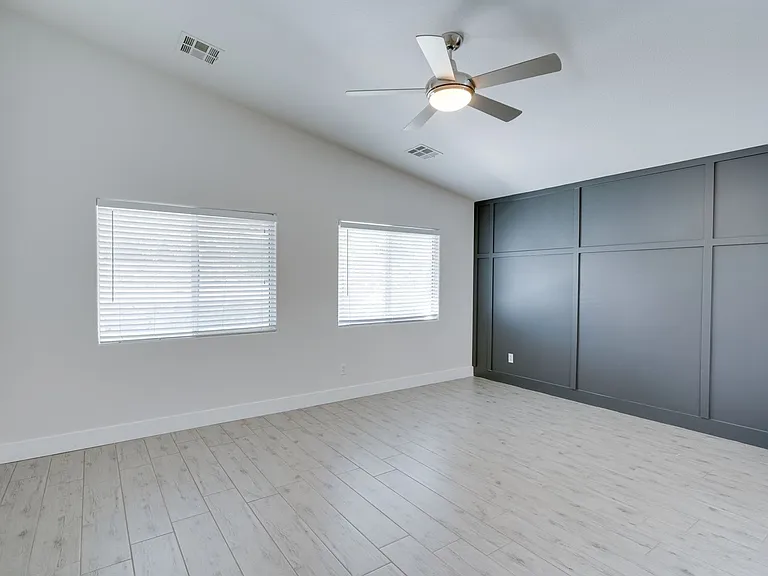 1088 Snow Roof Ave — Photo 20