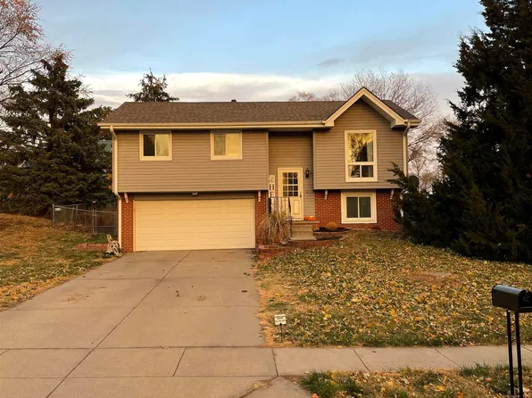 9601 S 9th St, Bellevue, NE 68147