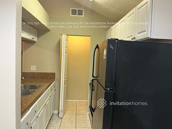 5th image of 3764 Carmichael Ct