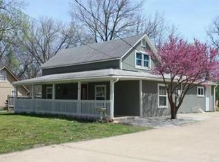 13447 Woodend Rd, Bonner Springs, KS 66012