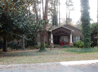 2605 Hedgerow Dr NE, Marietta, GA 30066