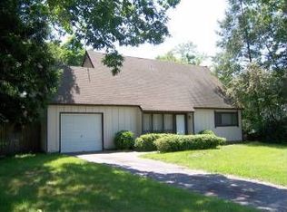 87 Howe Rd, Coram, NY 11727