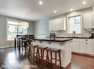 9272 NW Harvest Hill Dr, Portland, OR