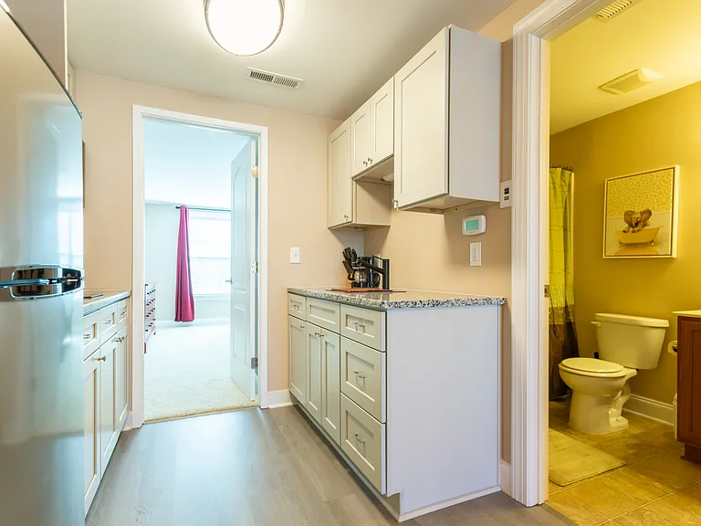 805 Poplar St — Photo 6