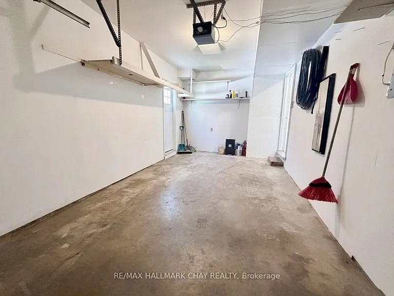 19 Carol Rd — Photo 25