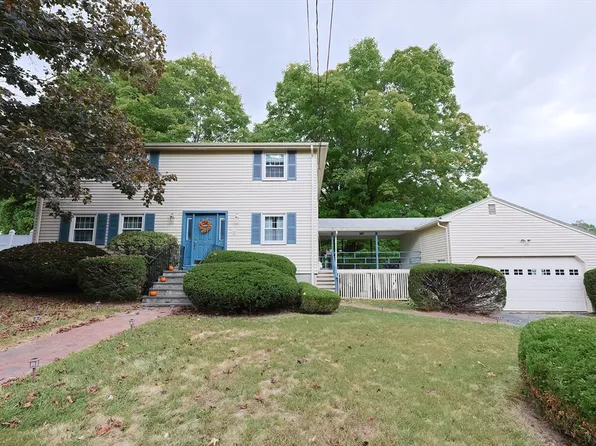 17 Woodleigh Rd, Framingham, MA 01701