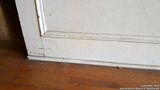 1st image of 801 Labor St