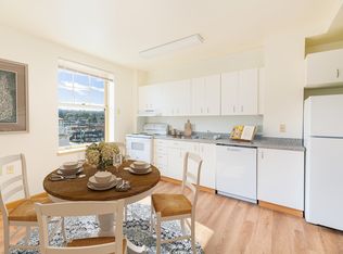 Monte Cristo Hotel Apartments, Everett, WA 98201