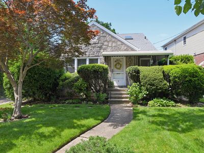 3 Dallas Avenue, New Hyde Park, NY, 11040