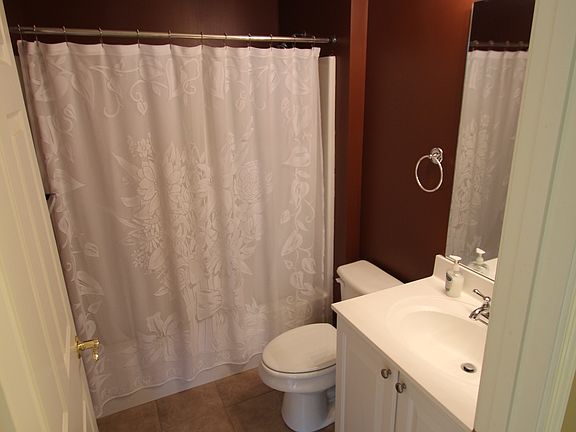 3rd image of 5360 Ivandale Dr