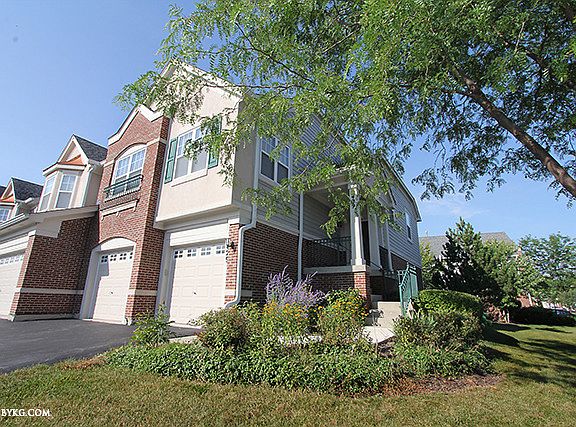 3rd image of 429 Pine Lake Cir