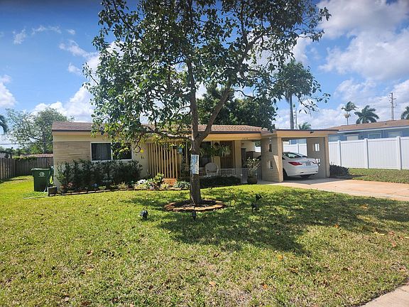 2nd image of 3230 SW 17th Street
