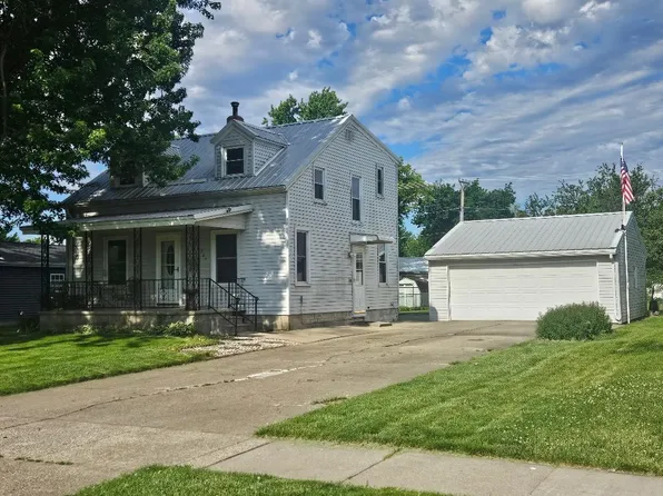 704 8th Ave, Belle Plaine, IA 52208