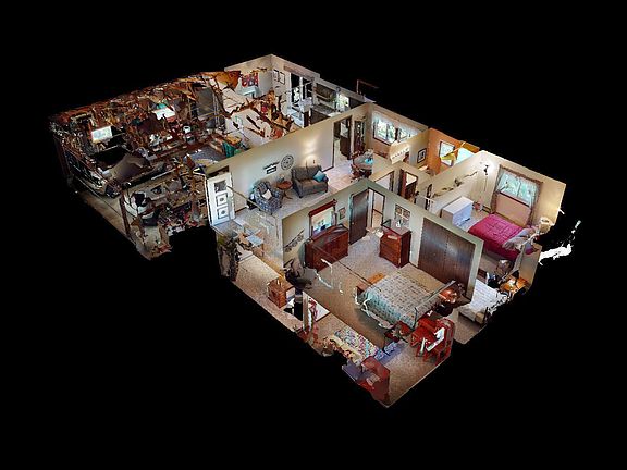 2nd image of 207 E Hawthorne St
