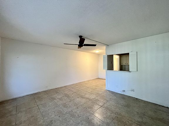 2nd image of 318 Chatham S #P