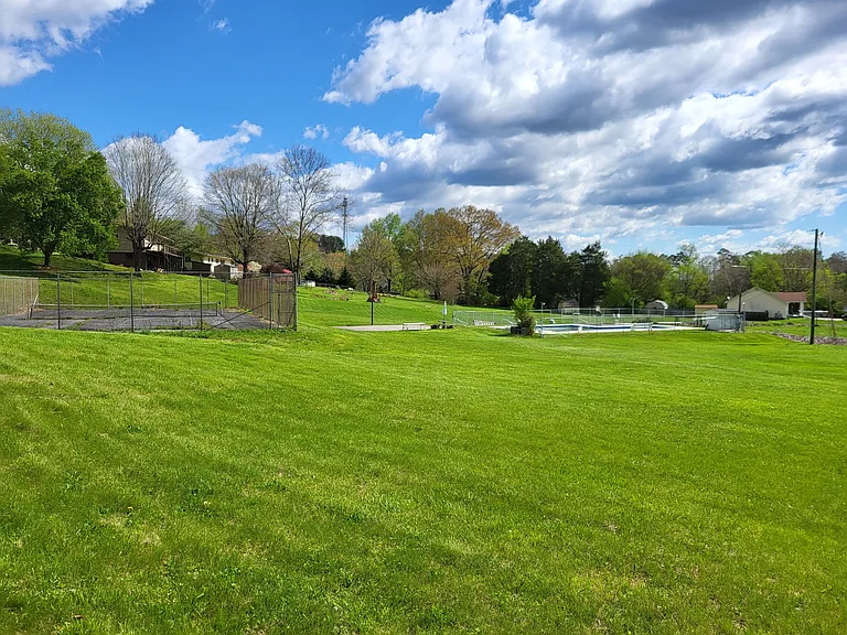 305 Smoky View Rd — Photo 33