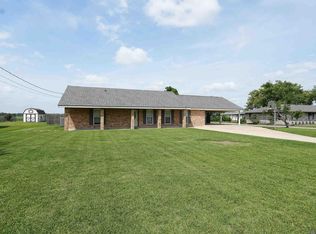 670 Venzule Dr, Brusly, LA 70719