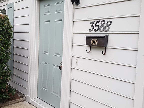 4th image of 3588 Chinaberry Ln