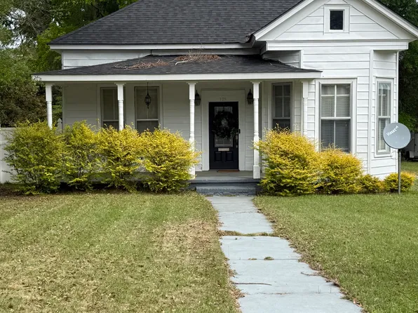 125 Creighton St, Eastman, GA 31023