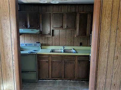 410 W Maple St #3 — Photo 12