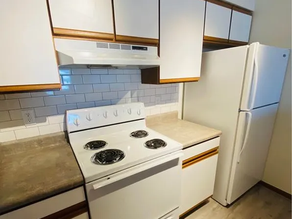 245 Beaver Kreek Ctr Unit 4, North Liberty, IA 52317
